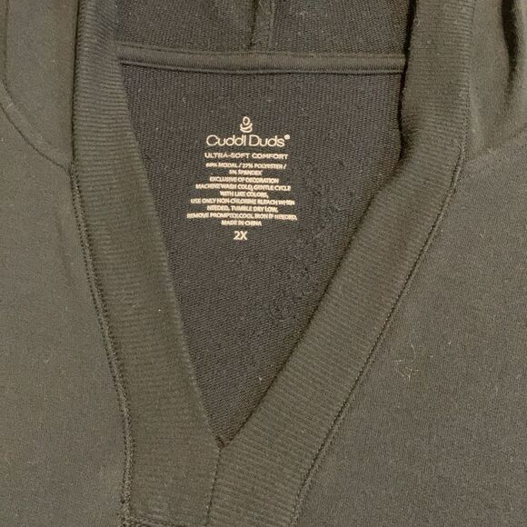 CuddlDuds size 2X ultras soft comfort who did V-neck black pull over - Picture 3 of 6